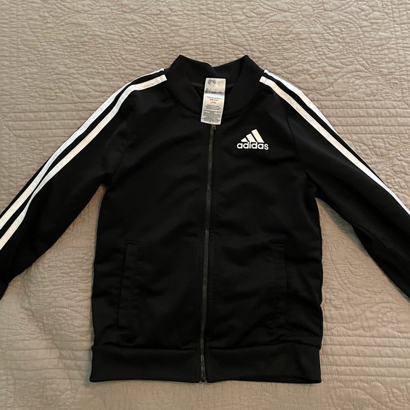 Kids Adidas warm up jacket. - Picture 1 of 3